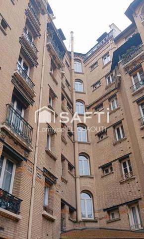 FLUX - LARGE VITRINE - FAIBLE LOYER - TERRASSE