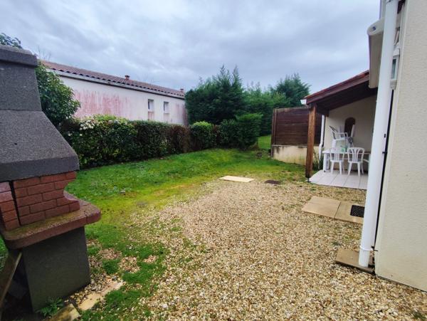 Maison à vendre OZILLAC (17) 2 pièces avec garage, parking privatif et jardin – Proche thermes de Jonzac