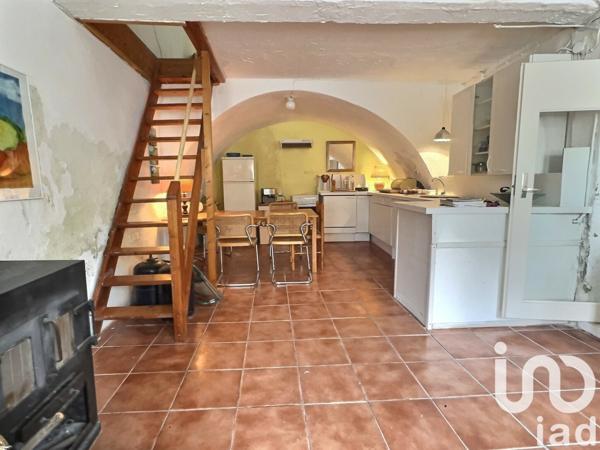 Maison 10 pièces de 160 m² à Peyrolles-en-Provence (13860)