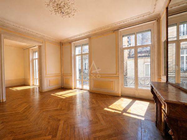 RUE DU PROFESSEUR DEMONS – APPARTEMENT BOURGEOIS DE 103,49 M² – DOUBLE RÉCEPTION DE 40,64 M² – BALCON FILANT – CAVE DE 23,78 M²