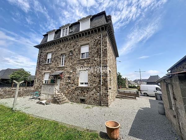 Appartement proche commerces et gare