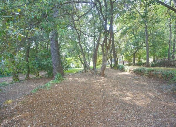 Maison à louer    5 pièces •  Valbonne