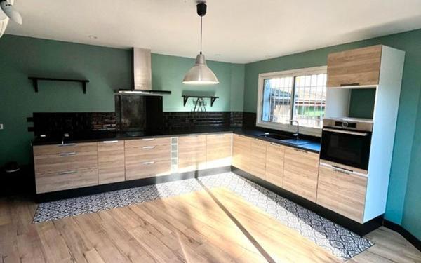 Maison à vendre    6 pièces • 177 m2 Gelos