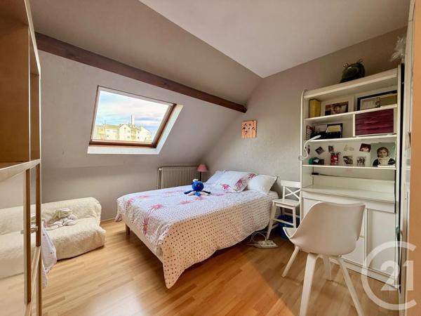 Maison à vendre  6 pièces - 128,34 m 2   LIVRY GARGAN  - 93