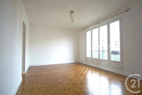 Appartement F2 à vendre  2 pièces - 40,42 m 2   IVRY SUR SEINE  - 94