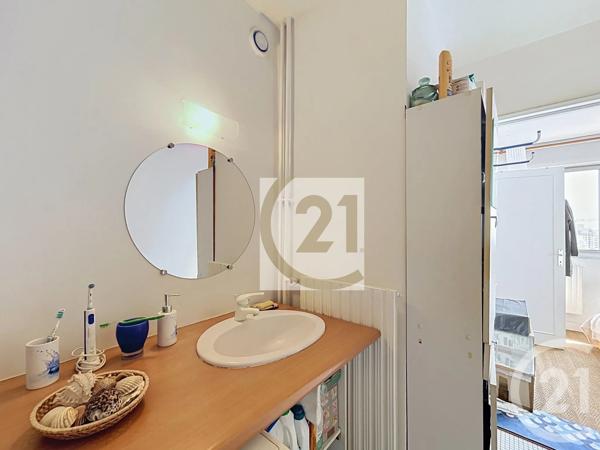 Appartement F2 à vendre  2 pièces - 40,42 m 2   IVRY SUR SEINE  - 94