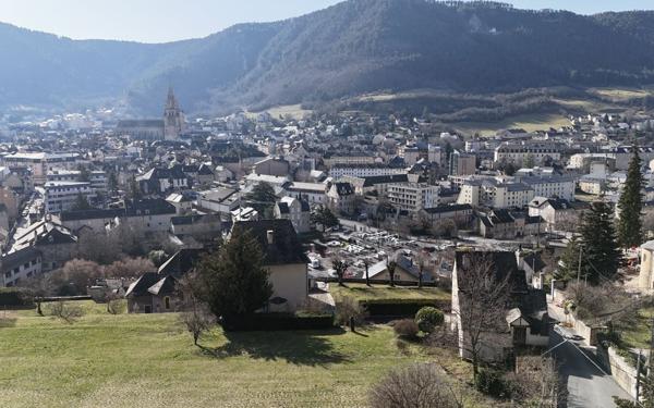 Maison à vendre    7 pièces •  Mende