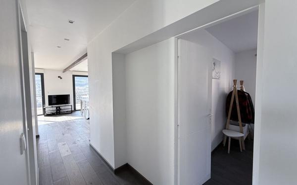 Maison à vendre    7 pièces •  Mende