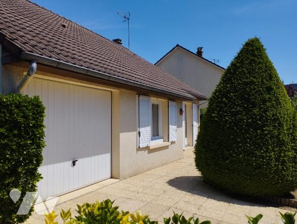 Une maison à usage d'habitation.