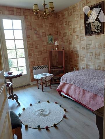 Une maison à usage d'habitation.