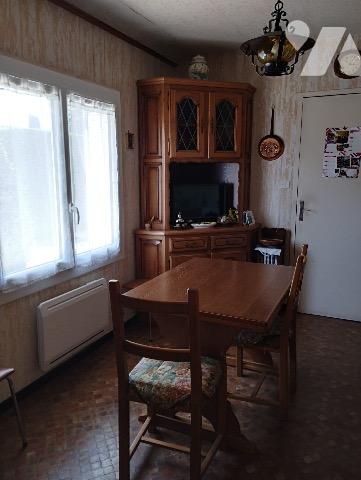 Une maison à usage d'habitation.