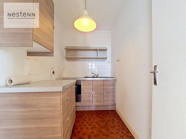 ORLEANS SAINT LAURENT DERNIER ETAGE ! APPT T2 - BALCON - ASCENSEUR - PARKING