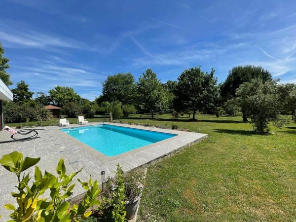 Maison à vendre    5 pièces •  Saint-Paul-lès-Dax