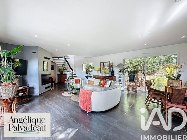 Maison à vendre 6 pièces 217 m² Clohars-Carnoët