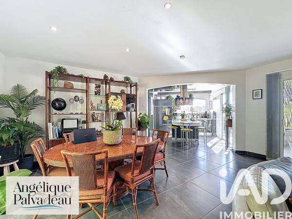 Maison à vendre 6 pièces 217 m² Clohars-Carnoët