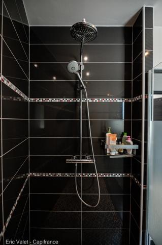 BISCAROSSE - SUPERBE, LUMINEUSE ET VASTE VILLA - 200 M2 ENVIRON - PROCHE FORET