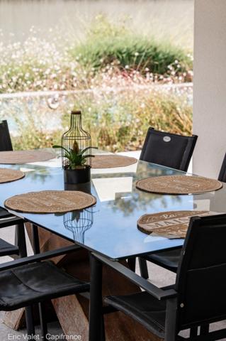 BISCAROSSE - SUPERBE, LUMINEUSE ET VASTE VILLA - 200 M2 ENVIRON - PROCHE FORET