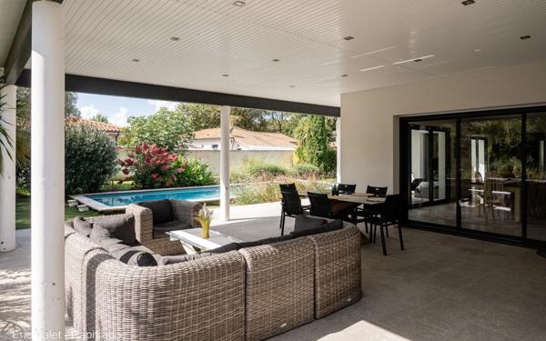 BISCAROSSE - SUPERBE, LUMINEUSE ET VASTE VILLA - 200 M2 ENVIRON - PROCHE FORET