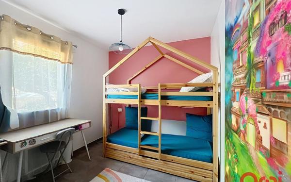 Maison à vendre    5 pièces •  Pia