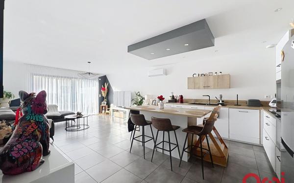 Maison à vendre    5 pièces •  Pia