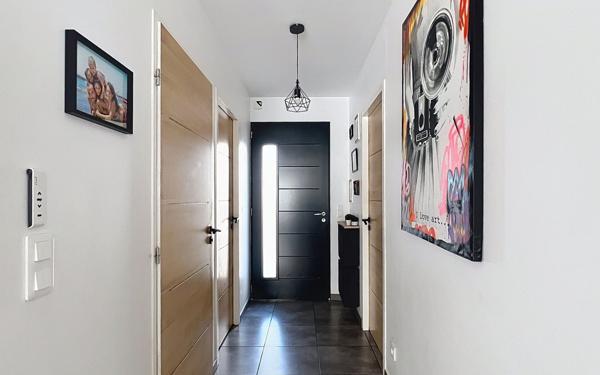 Maison à vendre    5 pièces •  Pia