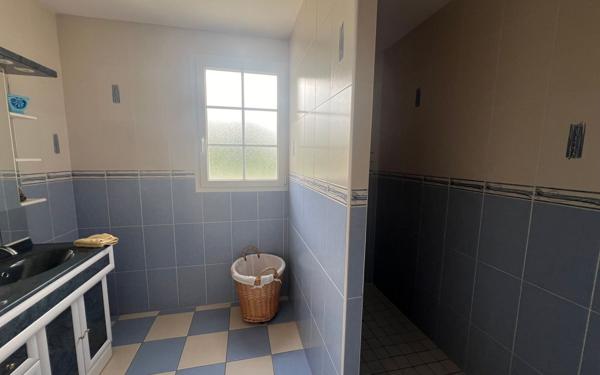 Maison à vendre    8 pièces • 265 m2 Condren