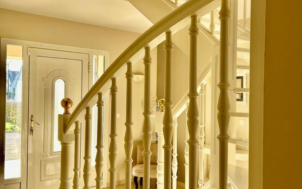 Maison à vendre    8 pièces • 265 m2 Condren