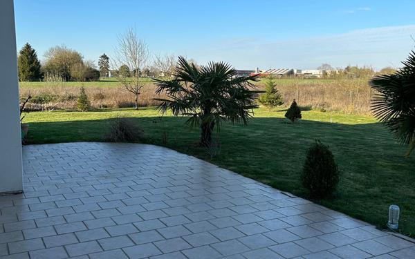 Maison à vendre    8 pièces • 265 m2 Condren