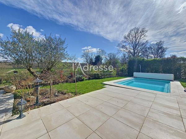 A vendre à Magny le Hongre maison avec piscine - 5 chambres