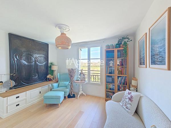 A vendre à Magny le Hongre maison avec piscine - 5 chambres