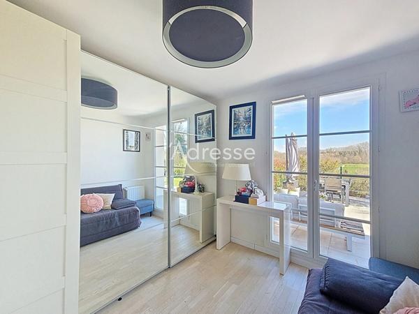 A vendre à Magny le Hongre maison avec piscine - 5 chambres