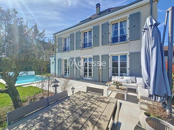 A vendre à Magny le Hongre maison avec piscine - 5 chambres