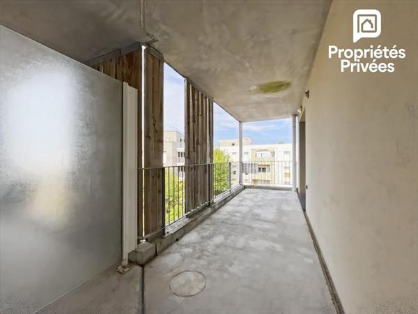 Appartement T3 avec terrasse dans une résidence sécurisée au coeur du quartier Courréjean à Villenave-d'Ornon - 63m² - 226 000