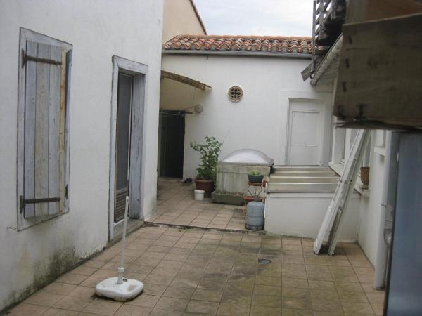 31250 REVEL IMMEUBLE A RENOVER