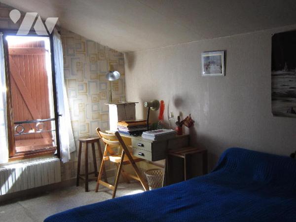 MAISON type 5 dans un quartier tranquille avec garage et jardin avec proximité des commerces-écoles