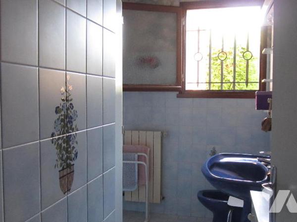 MAISON type 5 dans un quartier tranquille avec garage et jardin avec proximité des commerces-écoles