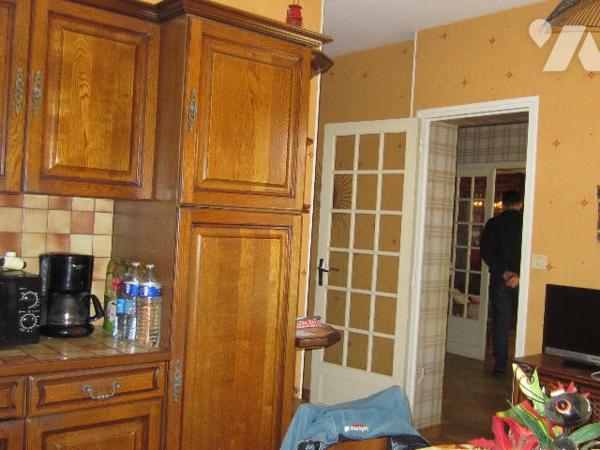 MAISON type 5 dans un quartier tranquille avec garage et jardin avec proximité des commerces-écoles