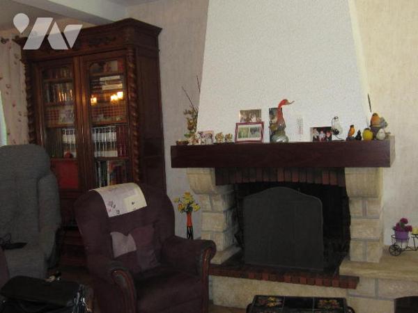 MAISON type 5 dans un quartier tranquille avec garage et jardin avec proximité des commerces-écoles