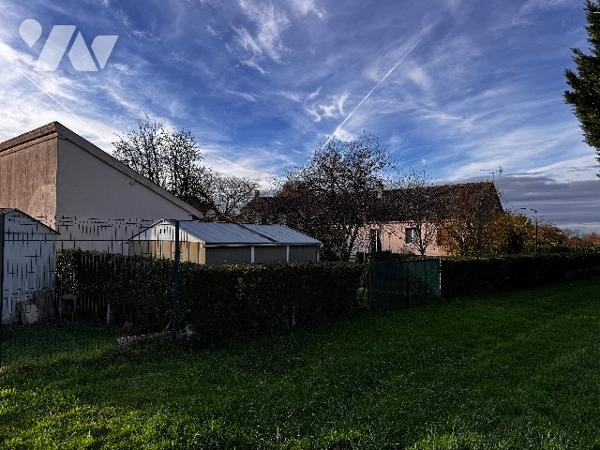 Maison de plain-pied.