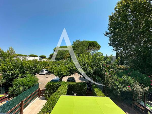 Studio de 21m² rénové avec loggia et parking