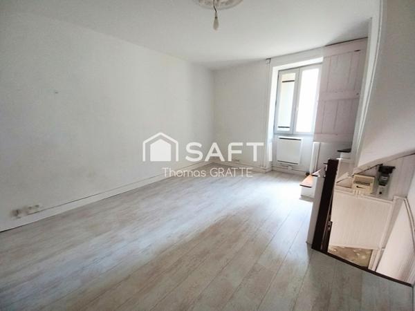 A Sarlat maison de ville sur 3 niveaux