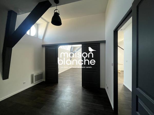 APPARTEMENT T 3 - SAUMUR CENTRE -
