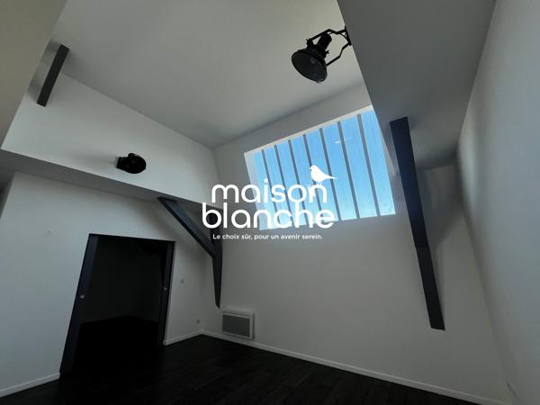 APPARTEMENT T 3 - SAUMUR CENTRE -