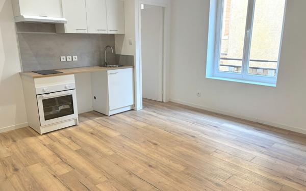 Appartement à louer    3 pièces • 44,27 m2 Lisle-sur-Tarn