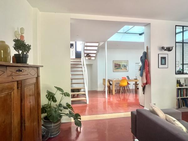 Grande maison d'architecte avec jardin