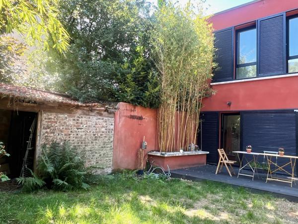 Grande maison d'architecte avec jardin