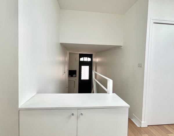 Grande maison d'architecte avec jardin
