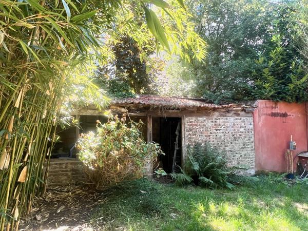 Grande maison d'architecte avec jardin
