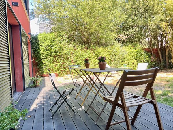 Grande maison d'architecte avec jardin