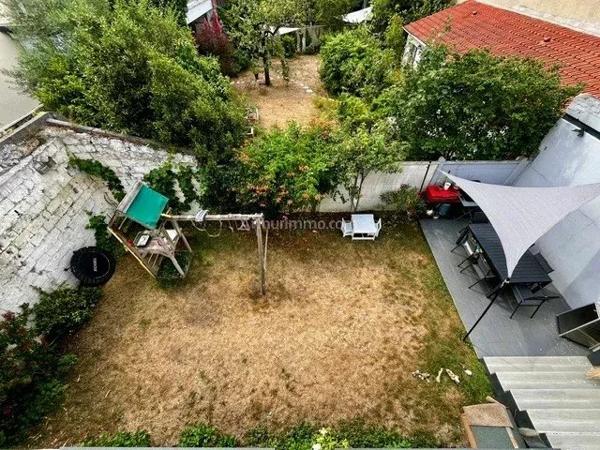 Vente                                                      Maison
                        
                     7 pièces                      118 m2                     à Joinville-le-Pont